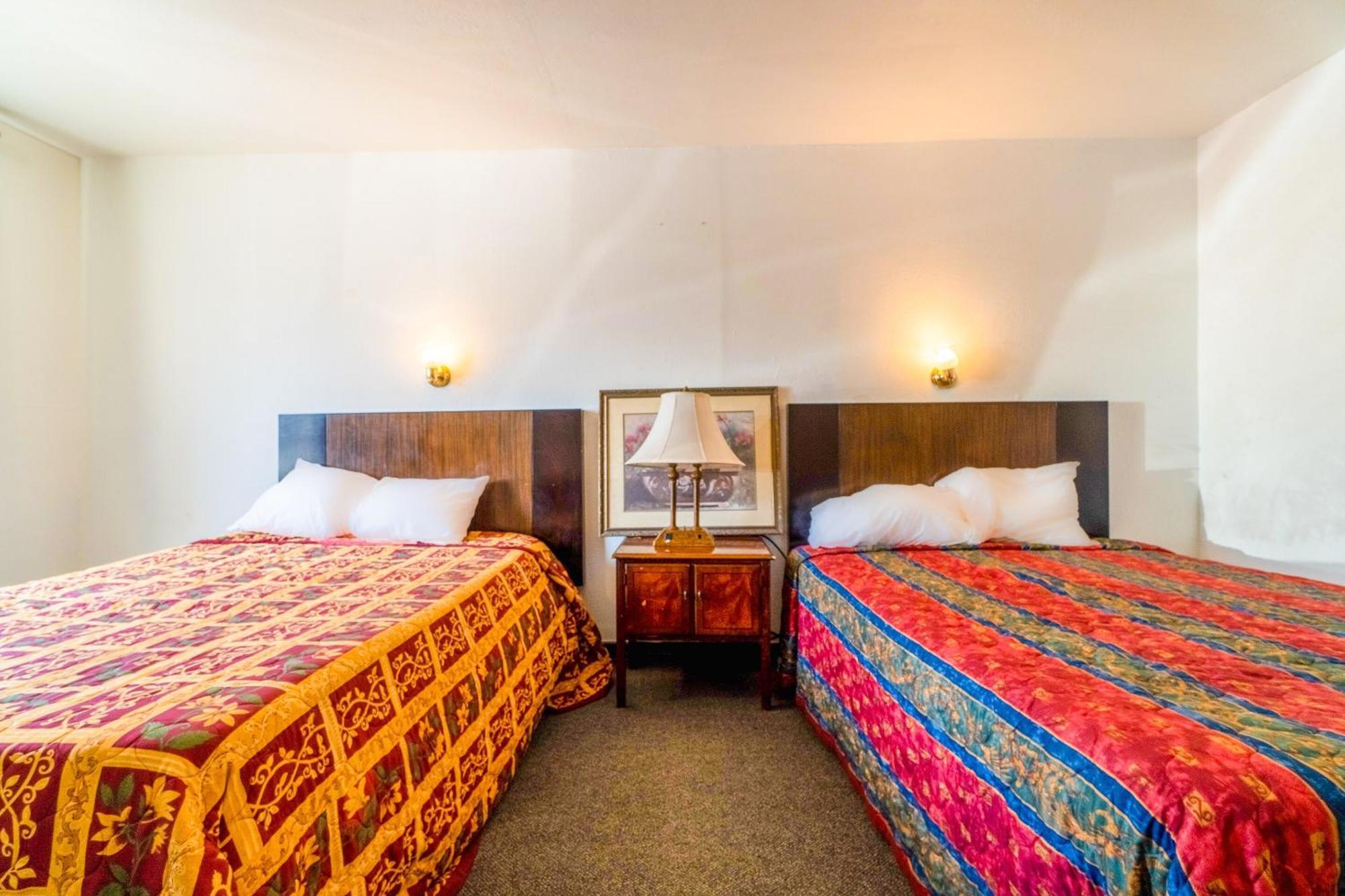 Castle Inn & Suites By Oyo Chickasha Extérieur photo